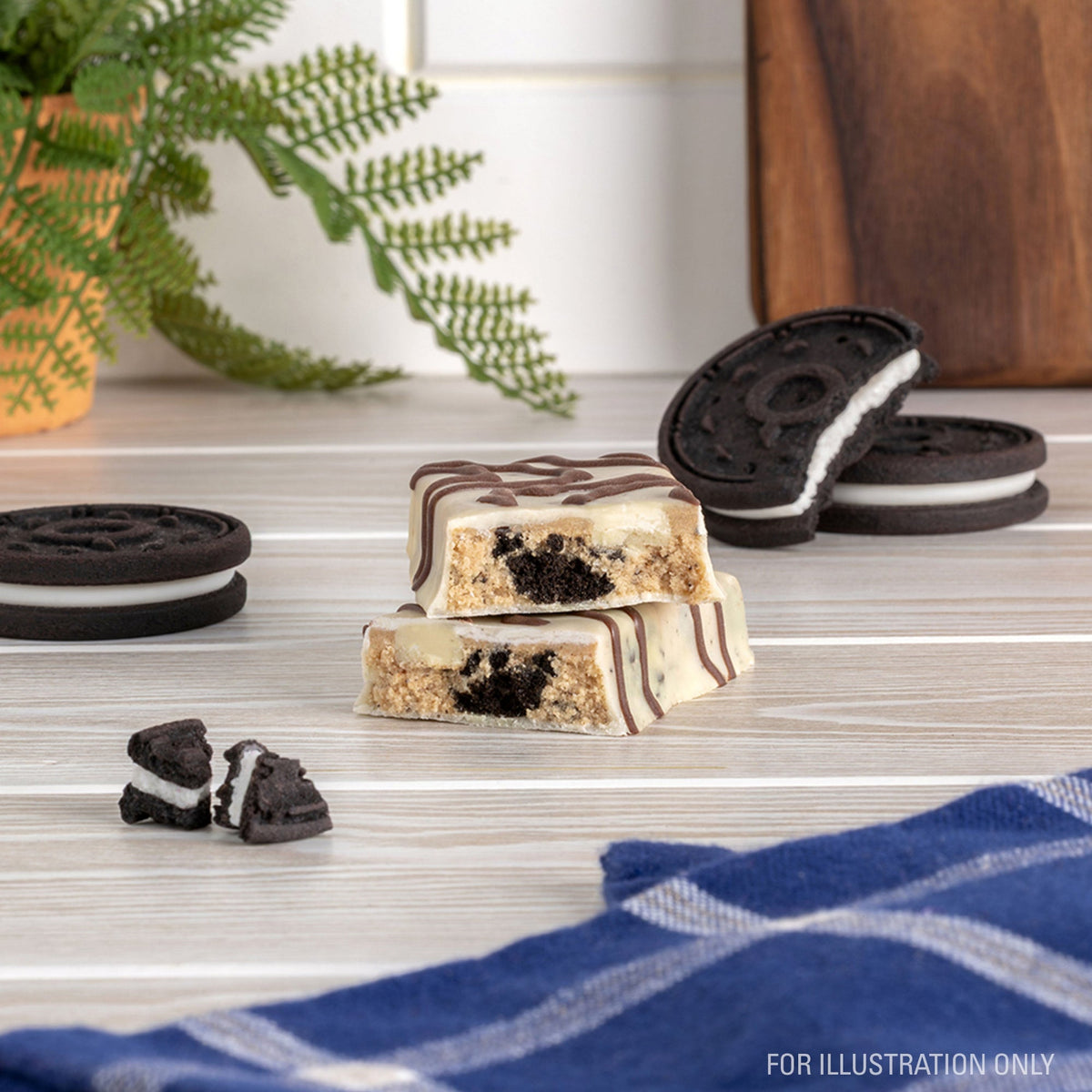 dipped-cookies-and-cream-protein-bars-i4 15807_QN_USA_ProteinBar_CAC_InterimAssetUpdate_Digital-Dipped-ProductCarouselSet_Tabletop1.jpg